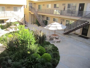 509 E. San Jose in Burbank, CA - Building Photo - Building Photo