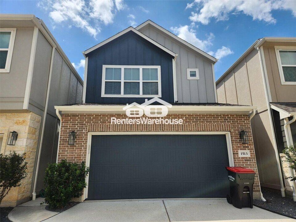1512 Lakeline Oak Dr in Houston, TX - Building Photo