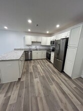 423 E James Dr in Strafford, MO - Building Photo - Building Photo