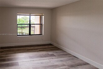 4321 W McNab Rd in Pompano Beach, FL - Building Photo - Building Photo