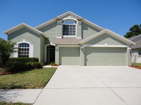 5917 Wedgefield Dr in Zephyrhills, FL - Building Photo