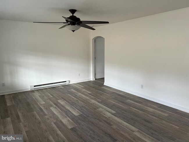 2504 Butlers Chapel Rd in Martinsburg, WV - Building Photo - Building Photo