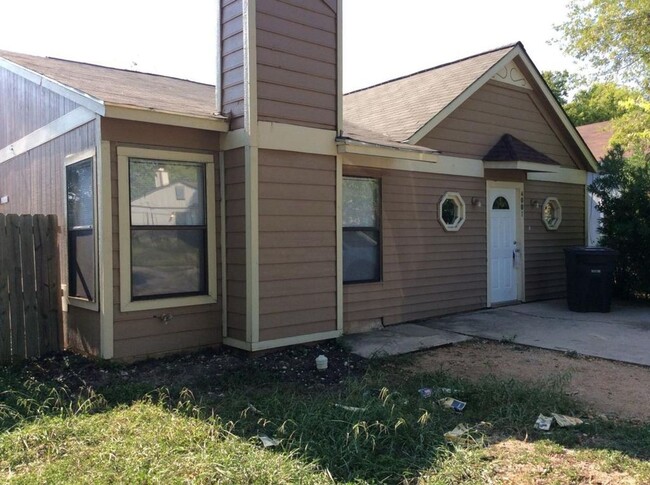 property at 4001 Colonial Sun Dr