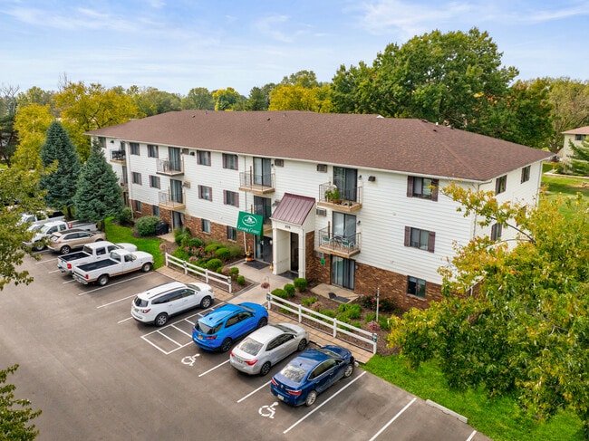 Bridlewood Apartments in Altoona, IA - Foto de edificio - Building Photo