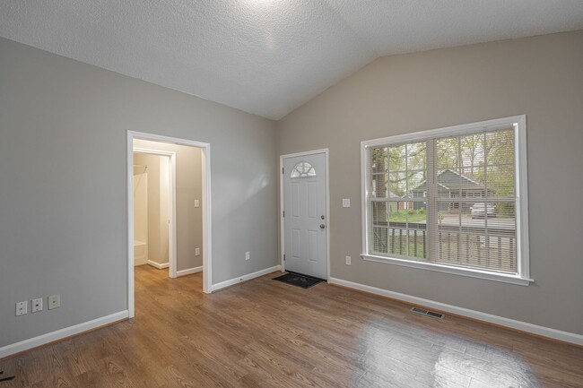 1104 Kirkman St in Greensboro, NC - Building Photo - Building Photo