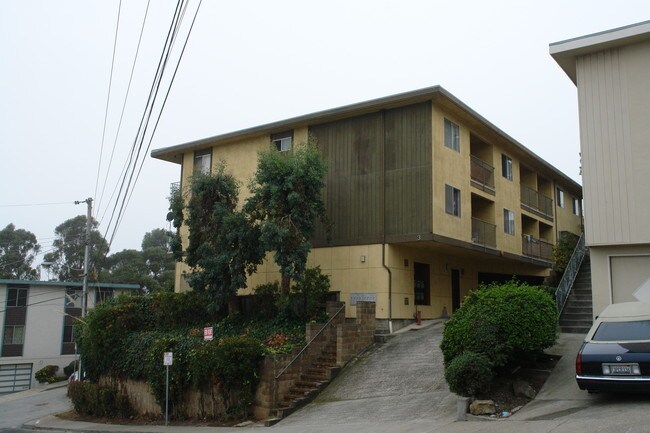 3 Lewis Ave in South San Francisco, CA - Building Photo - Building Photo