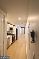 3908 Fairmount Ave, Unit 236 in Philadelphia, PA - Building Photo - Building Photo