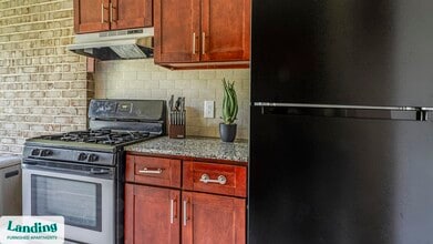 6220 Springhill Dr, Unit 9324-202 in Greenbelt, MD - Building Photo - Building Photo