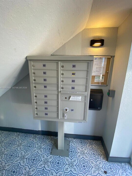 628 SW 16th Ave in Miami, FL - Building Photo