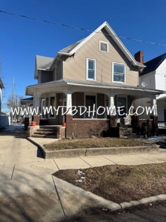 938 Lincoln Ave in Fort Wayne, IN - Building Photo