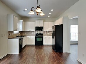 5913 Lindley Crescent Dr in Indian Trail, NC - Building Photo - Building Photo