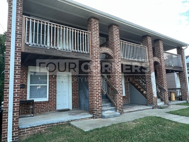 property at 2026 N Cherry St
