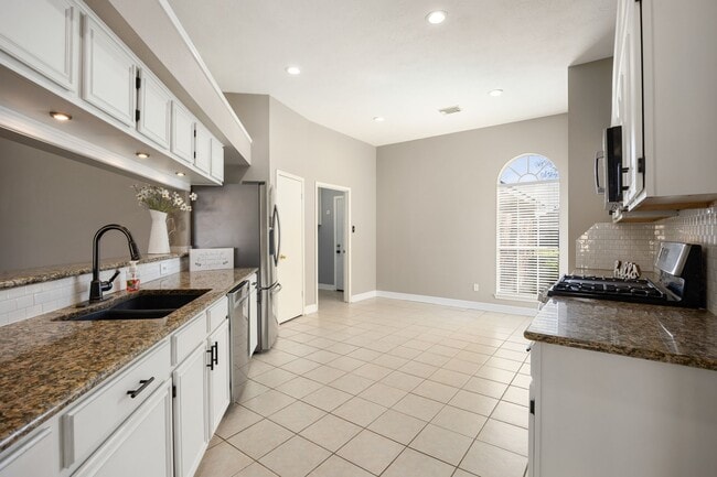 property at 4754 Widerop Ln