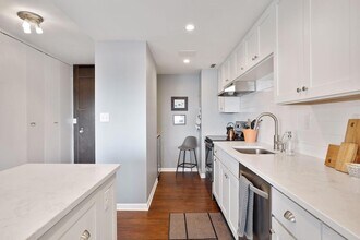 15 S 1st St in Minneapolis, MN - Building Photo - Building Photo