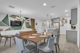 2843 Narcoossee Cmns Wy in St. Cloud, FL - Building Photo