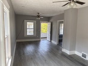 2833 E 100th St in Cleveland, OH - Building Photo - Building Photo