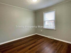 2004 1/2 Hamill Ave in Clarksburg, WV - Building Photo - Building Photo