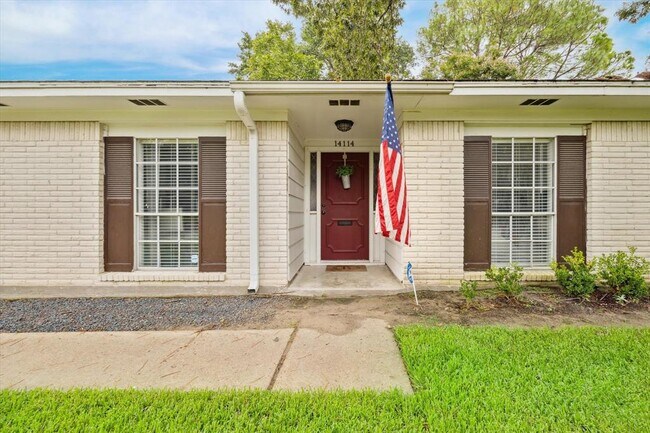 14114 St Marys Ln in Houston, TX - Building Photo - Building Photo