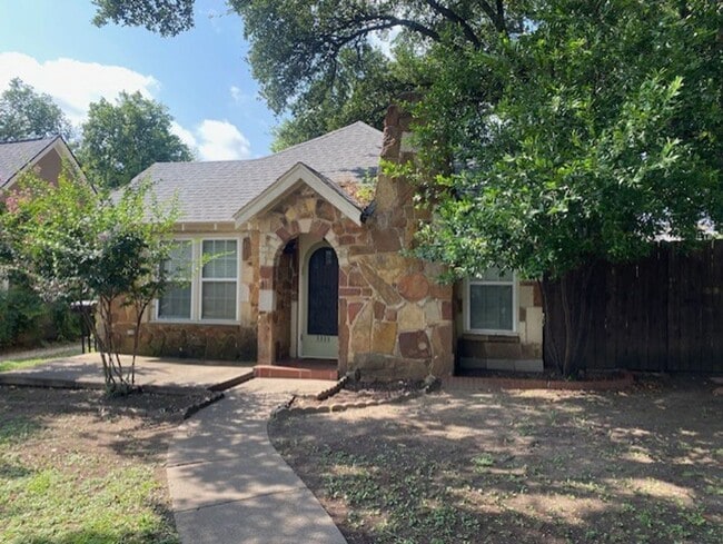 3333 W 5th St in Fort Worth, TX - Building Photo - Building Photo