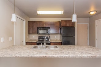 Cottage Grove I - Bldg 1 in Grand Forks, ND - Foto de edificio - Interior Photo