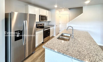 21356 Old Poseidon Ln in Athens, AL - Building Photo - Building Photo