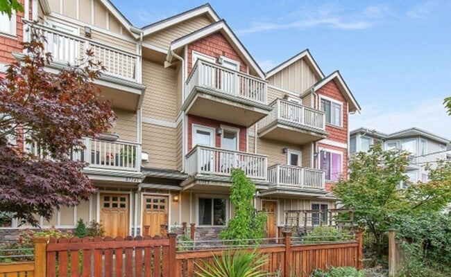 8714 Mary Ave NW in Seattle, WA - Building Photo - Building Photo