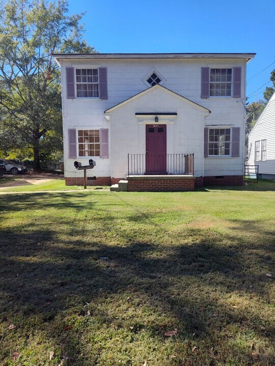 3061 Oxford Ave in Jackson, MS - Building Photo