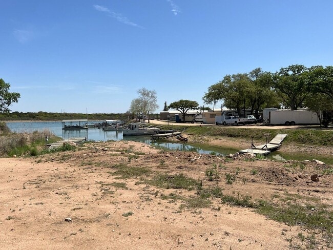 8164 TX-261 in Buchanan Dam, TX - Building Photo - Building Photo