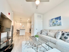 8985 Bertha Palmer Blvd-Unit -#411 in Temple Terrace, FL - Building Photo - Building Photo
