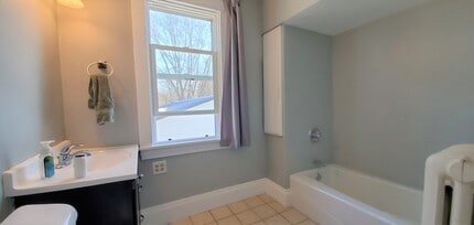 332 E 5th St in New Richmond, WI - Building Photo - Building Photo