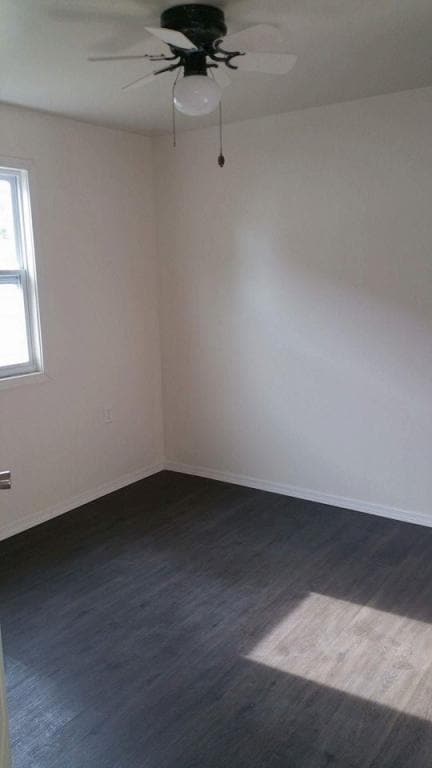 304 E Jefferson Ave in Casey, IL - Building Photo - Building Photo