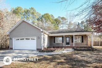 4 Lava Ln in Thomasville, NC - Building Photo - Building Photo
