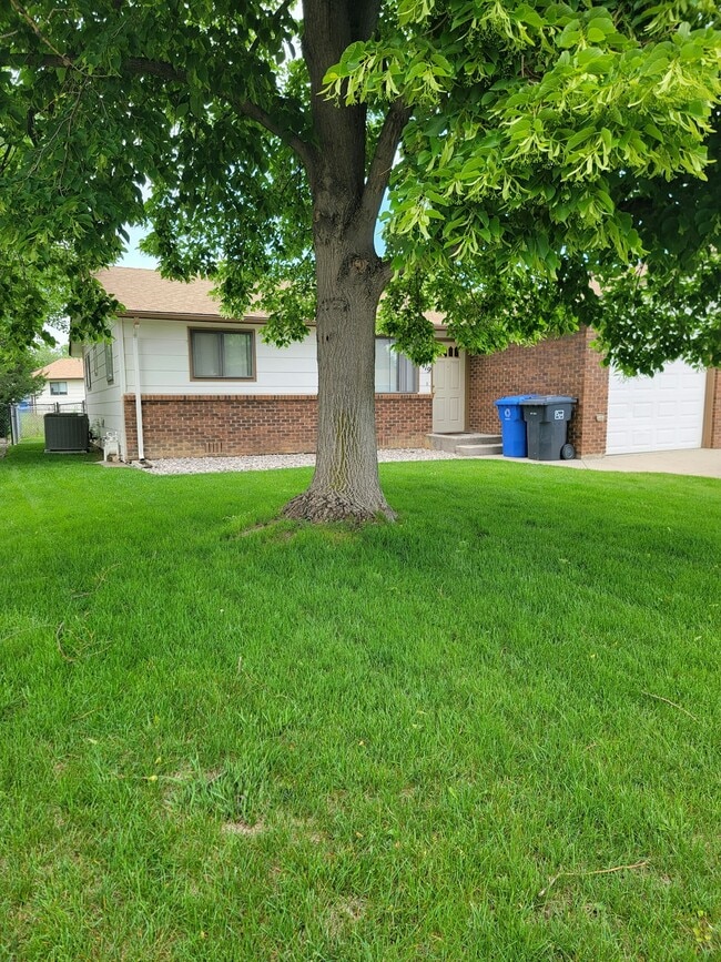 property at 1419 Fleta Ct