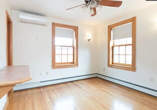 66 Pinckney St, Unit 63-5 in Boston, MA - Building Photo - Building Photo