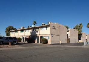 Tracey Condominiums (por) in Glendale, AZ - Building Photo