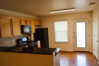 806 N 3rd St-Unit -B - 806 in Copperas Cove, TX - Building Photo - Building Photo