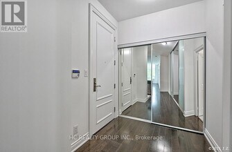 20 Bloorview Pl in Toronto, ON - Building Photo - Building Photo