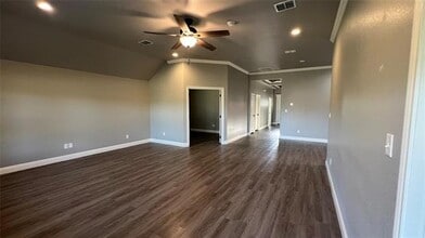 4904 Terlingua Dr in Granbury, TX - Building Photo - Building Photo