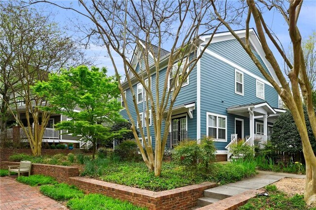 property at 272 Carlyle Park Dr