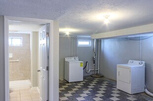 3907 Cane Run Rd in Louisville, KY - Building Photo