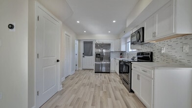 5338 Jay St NE in Washington, DC - Foto de edificio - Building Photo