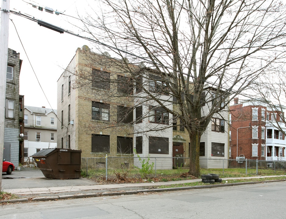 7-9 Cleveland Ave in Hartford, CT - Building Photo