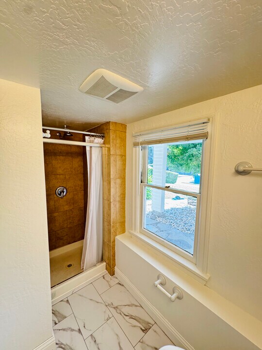 754 Slater St in Santa Rosa, CA - Building Photo