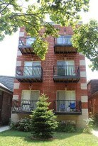 1715 W Albion Ave in Chicago, IL - Building Photo