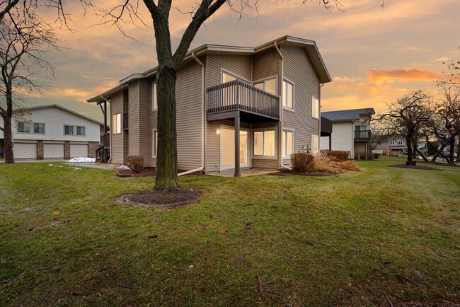 property at 1353 Kingsbury Dr