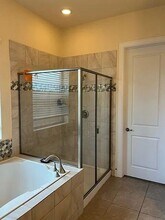 10820 Natches Trce in Austin, TX - Building Photo - Building Photo