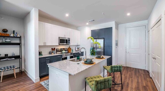 property at 615 E Foster Crossing Rd