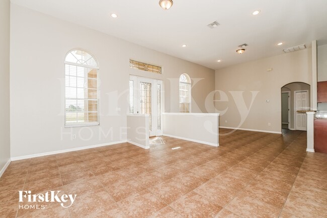 2017 NE 19th Terrace in Cape Coral, FL - Foto de edificio - Building Photo