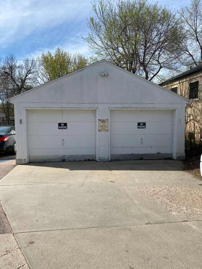 2003 W 33rd St-Unit -2003 in Sioux Falls, SD - Foto de edificio - Building Photo