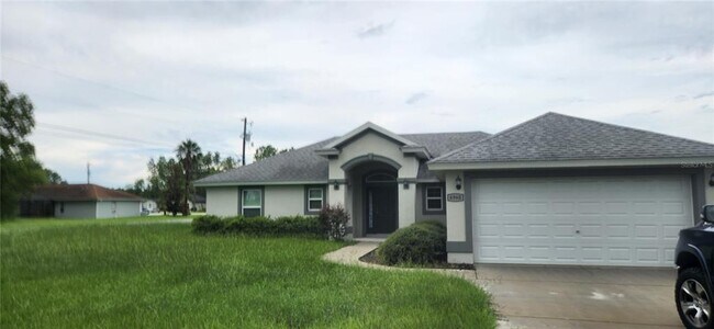 6960 SW 130th Ln Rd in Ocala, FL - Foto de edificio - Building Photo